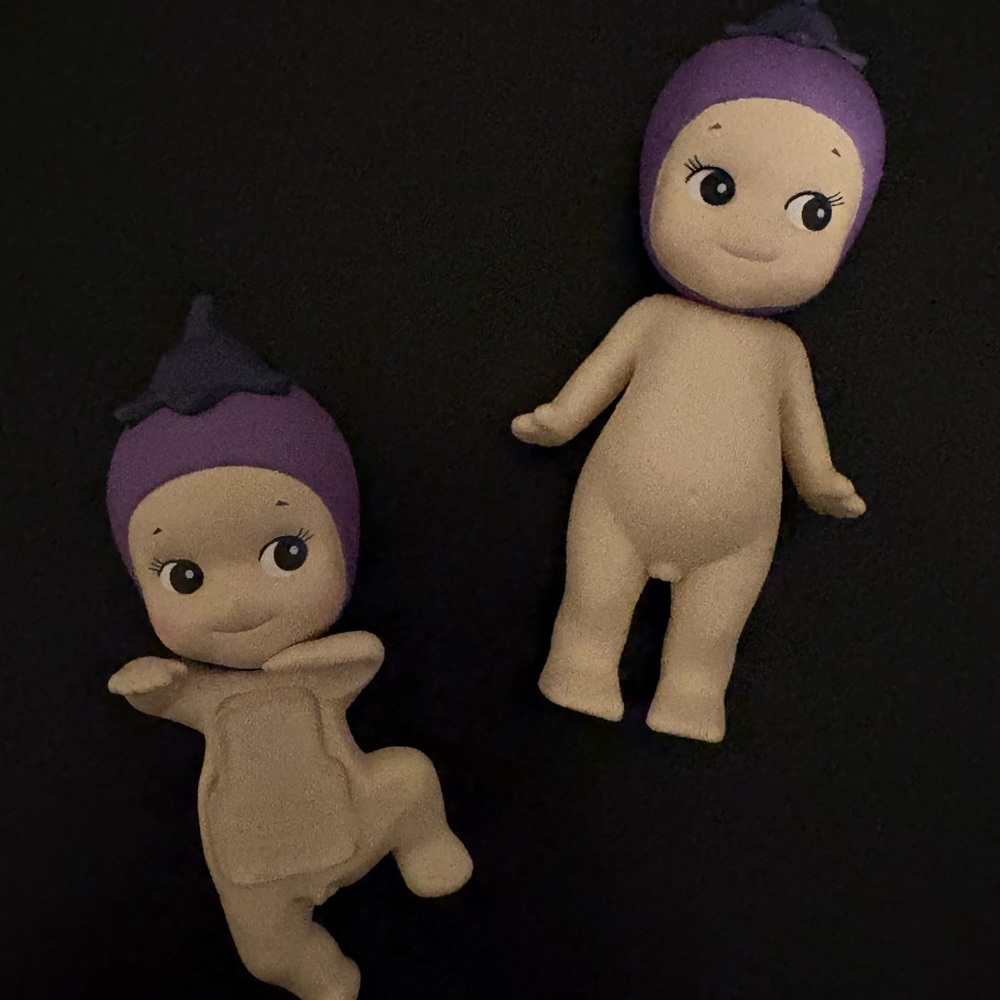 The Vegetable Series & Hippers Harvest Series Eggplant Sonny Angels Mini Figures